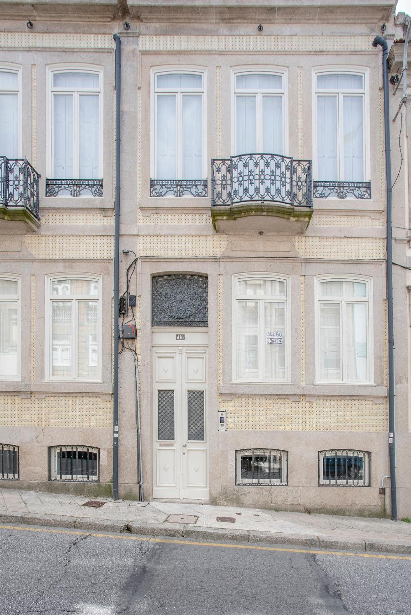 Liiiving In Porto - Downtown Balcony Studio エクステリア 写真